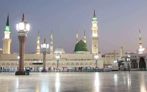 8 Hal yang Dilarang Selama Umroh dan Haji