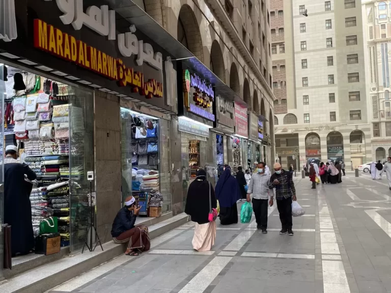 Solusi Praktis: Jemaah Tak Perlu Lagi Bawa Uang Tunai ke Tanah Suci